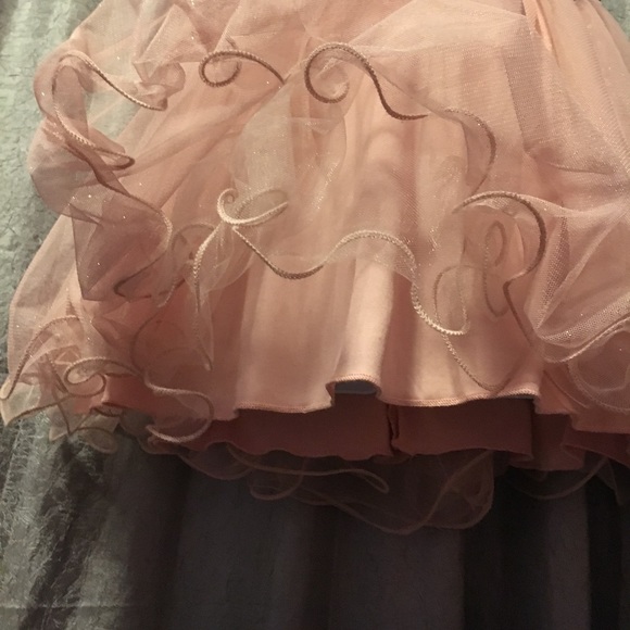 Size 5 salmon colored formal dress - Picture 6 of 7